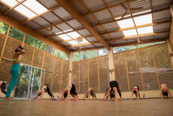 Yoga Classes in El Tunco
